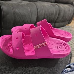 Crocs Classic Slide Sandals in Hot Pink, Size 7